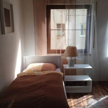 Apartment Nuernberg City-Center Room photo