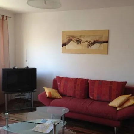 Apartment Nuernberg City-Center Room photo